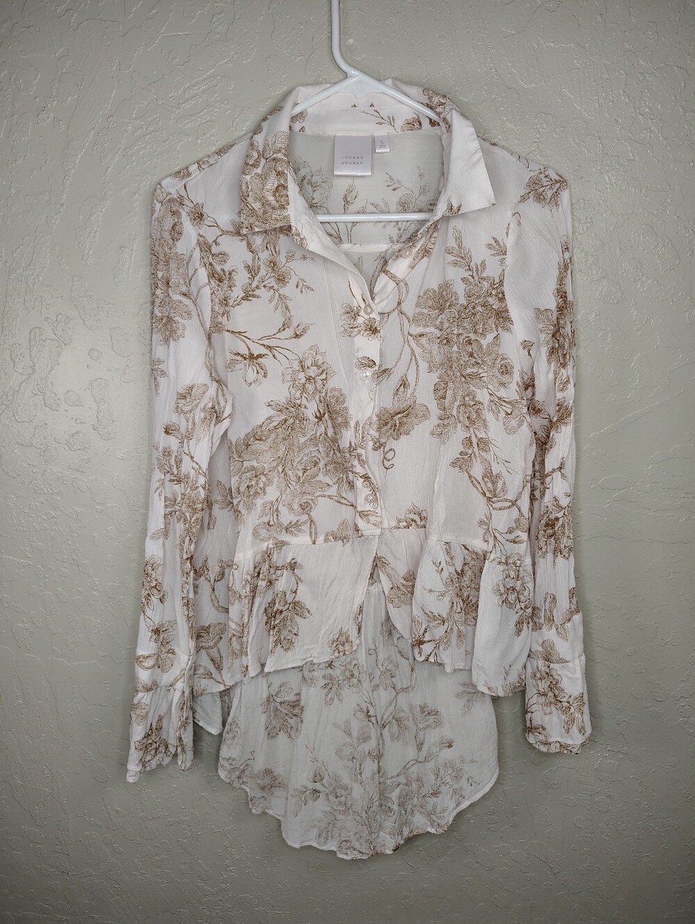Lauren Conrad Cream and Beige Floral Button-Down Blouse Size L
